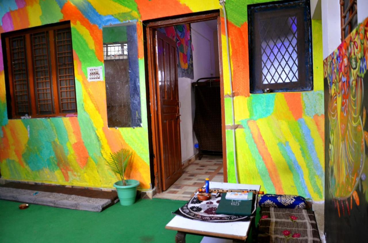 A Pousada Blabla House Rishīkesh Exterior foto
