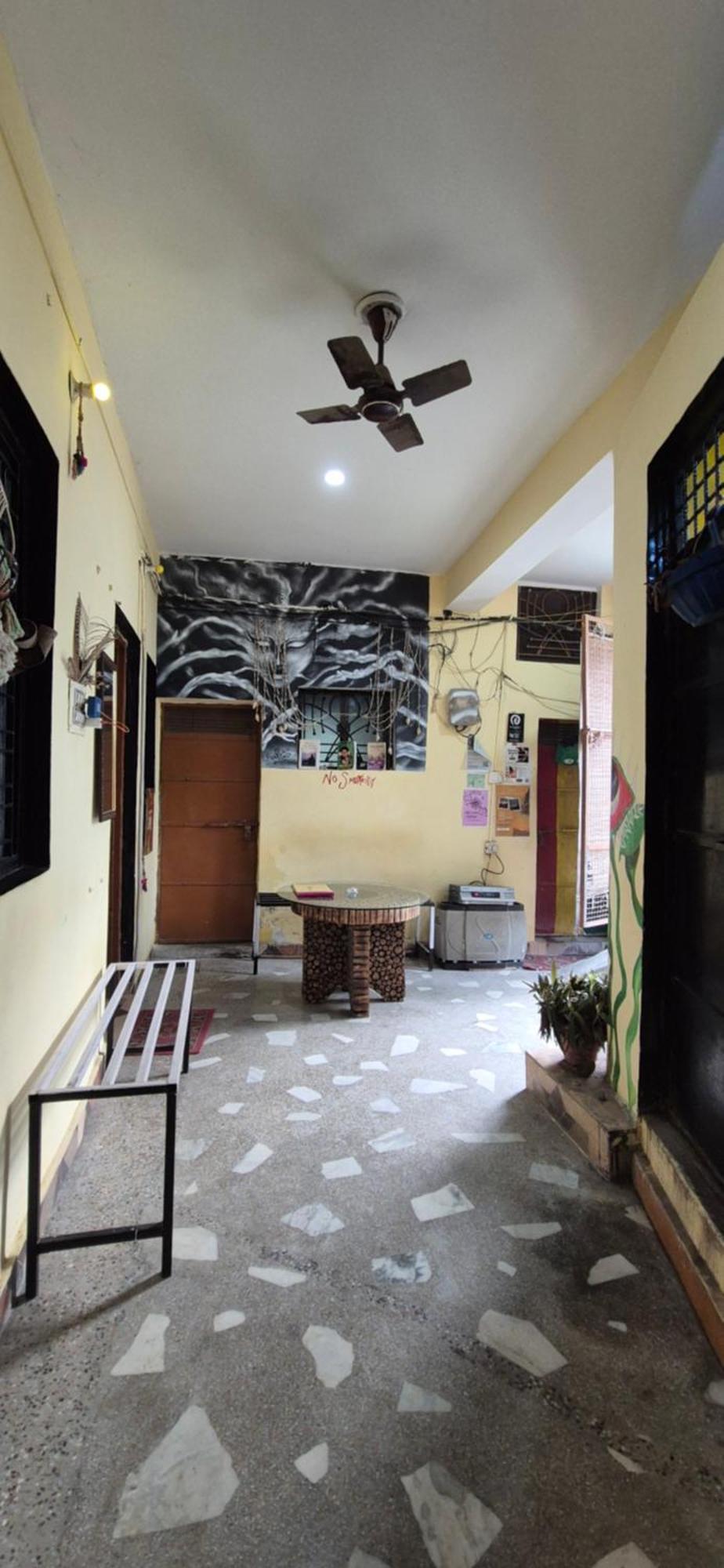 A Pousada Blabla House Rishīkesh Exterior foto